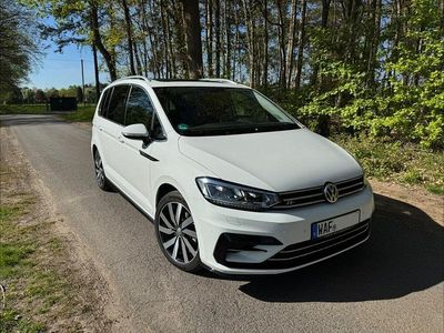 Usata VW Touran R-line 150 CV (110 kW) 2019 Bianco Monovolume