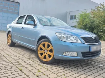 Gebraucht Skoda Octavia 105 PS (77 kW) 2009 Blau Limousine