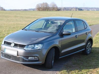 Gebraucht VW Polo Sound 90 PS (66 kW) 2017 Grau Kleinwagen
