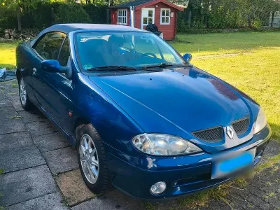 Gebraucht Renault Mégane Cabriolet 95 PS (69 kW) 1999 Blau Cabrio
