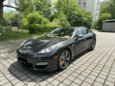 Usata Porsche Panamera Turbo