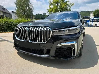 Gebraucht BMW 730 M Sport 265 PS (194 kW) 2015 Schwarz Limousine