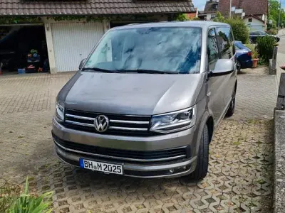 Gebraucht VW Multivan Highline 204 PS (150 kW) 2016 Gelb Van / Kleinbus