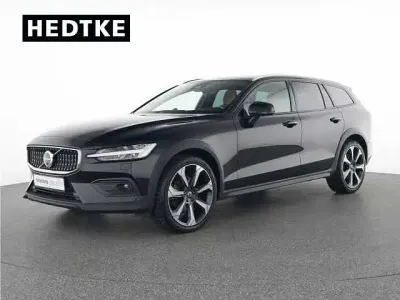 Gebraucht Volvo V60 CC 145 PS (106 kW) 2023 Kombi