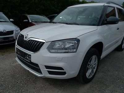 Weiß Gebraucht 2016 Skoda Yeti Active SUV | 10.550 € (Fairer Preis)