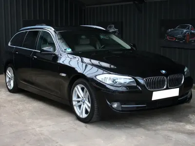 Gebraucht BMW 520 184 PS (135 kW) 2012 Schwarz Kombi