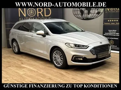 Gebraucht Ford Mondeo Titanium 190 PS (139 kW) 2022 Polarsilber metallic (metallic) Kombi