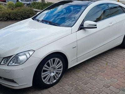 Mercedes E200