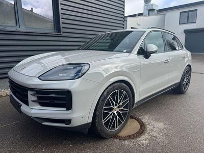 Gebraucht Porsche Cayenne 470 PS (345 kW) 2024 Grau SUV