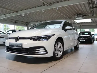 Gebraucht VW Golf VII Style 204 PS (150 kW) 2021 Weiß Kleinwagen