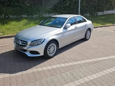 Gebraucht Mercedes C180 156 PS (114 kW) 2015 Silber Limousine