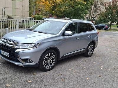 Second-hand Mitsubishi Outlander 150 CP (110 kW) 2017 Gri SUV