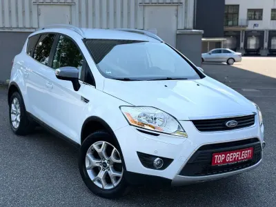 Gebraucht Ford Kuga 140 PS (102 kW) 2011 Weiß SUV