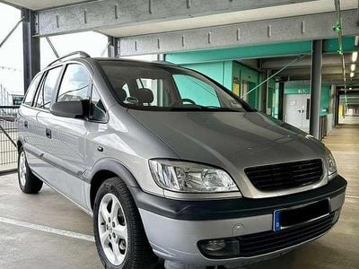 Gebraucht Opel Zafira Executive 125 PS (91 kW) 2002 Andere farben Van / Kleinbus