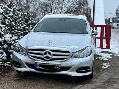 Silber Gebraucht 2016 Mercedes E200 Avantgarde Kombi | 16.500 € (Guter Preis)