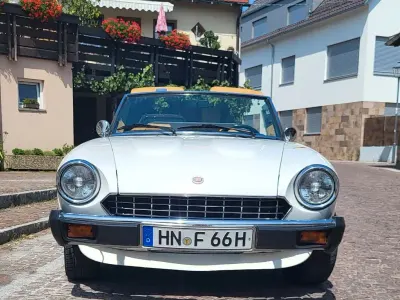 Gebraucht Fiat 124 Spider 105 PS (77 kW) 1981 Weiß Cabrio