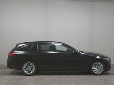 Gebraucht Mercedes C200 Avantgarde 184 PS (135 kW) 2023 Schwarz Kombi
