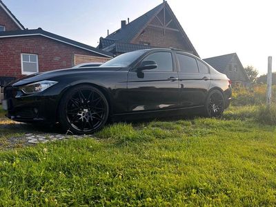 Usata BMW 320 Performance 184 CV (135 kW) 2012 Nero Berlina