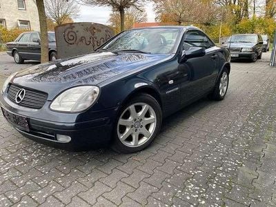 Gebraucht Mercedes SLK230 193 PS (141 kW) 1997 Blau Cabrio