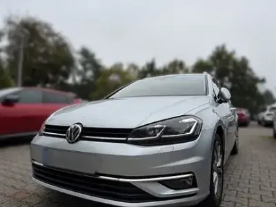 Gebraucht VW Golf VII Highline 150 PS (110 kW) 2019 Grau Kombi