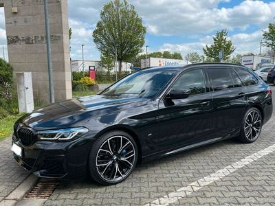 gebraucht BMW 520 d xDrive G31 LCI *StHz,Laser,HK Sound,Anh*