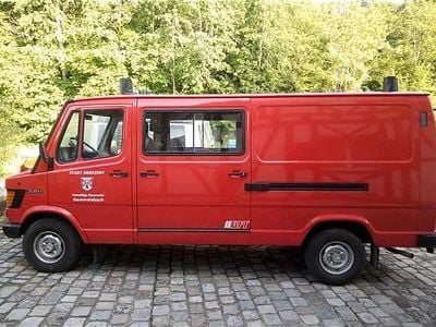 Rot Gebraucht 1993 Mercedes T1 Van | 21.500 €