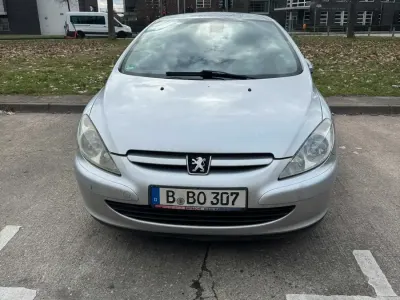 Gebraucht Peugeot 307 CC 117 PS (86 kW) 2005 Silber Cabrio