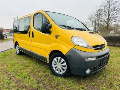 gebraucht Opel Vivaro Life 2.5 Generation Bett und Tisch, AHK