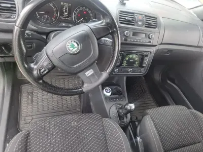 Gebraucht Skoda Fabia RS 179 PS (131 kW) 2010 Grün Limousine