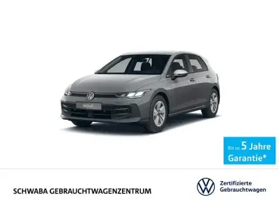 Gebraucht VW Golf VIII Life 116 PS (85 kW) 2025 Grau Limousine