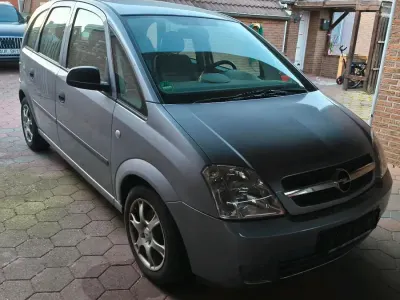 Usata Opel Meriva 81 CV (59 kW) 2003 Argento Monovolume