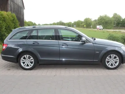 Gebraucht Mercedes C220 Avantgarde 170 PS (125 kW) 2008 Grau Kombi