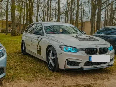 Używany BMW 320 Sport Line 184 KM (135 kW) 2015 Biały Kombi