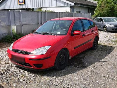 Second-hand Ford Focus 108 CP (79 kW) 2003 Roșu Break