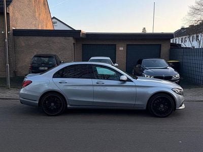 Silber Gebraucht 2014 Mercedes C200 Avantgarde Limousine | 23.000 €
