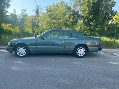Gebraucht Mercedes 300 177 PS (130 kW) 1991 Grün Coupé