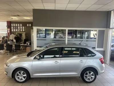 Gebraucht Skoda Rapid 110 PS (80 kW) 2016 Grau Kleinwagen