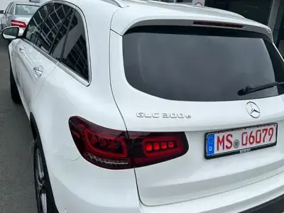 Gebraucht Mercedes GLC300 211 PS (155 kW) 2021 Weiß SUV