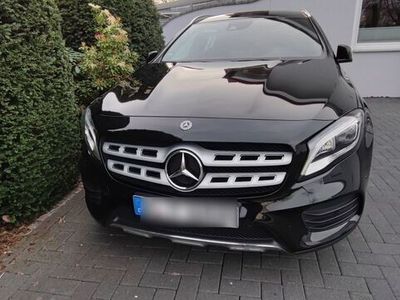 gebraucht Mercedes GLA200 AMG Line