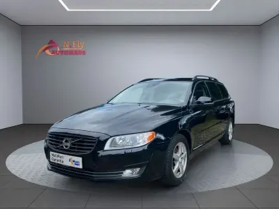 Gebraucht Volvo V70 Momentum 181 PS (133 kW) 2014 Schwarz Kombi