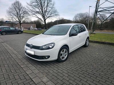 Gebraucht VW Golf VI 80 PS (58 kW) 2009 Weiß Kleinwagen