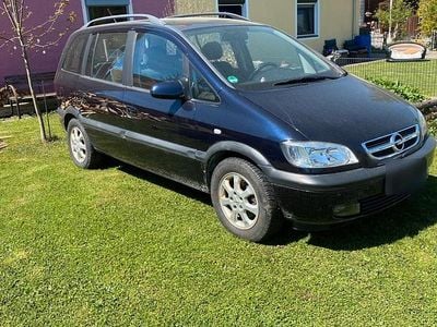 Usata Opel Zafira 125 CV (91 kW) 2003 Blu Monovolume