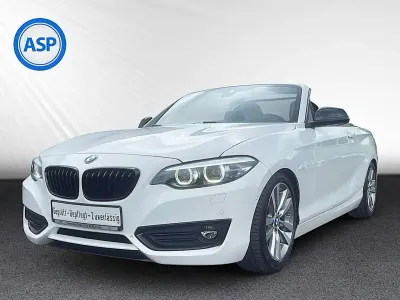 Gebraucht BMW 220 Advantage 184 PS (135 kW) 2018 Alpinweiss iii Cabrio