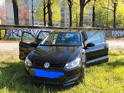 Gebraucht VW Polo 60 PS (44 kW) 2012 Schwarz Kleinwagen