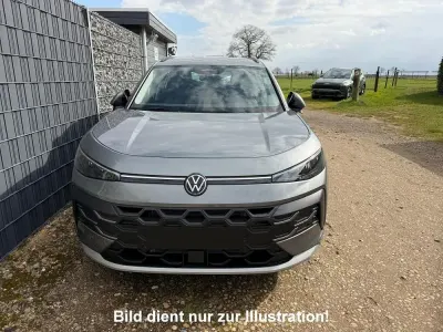 Neu VW T-Roc Style 150 PS (110 kW) 2026 SUV