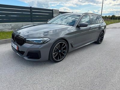 Andere farben Gebraucht 2021 BMW 520 Kombi | 39.900 €