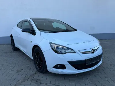 Gebraucht Opel Astra GTC 200 PS (147 kW) 2014 Weiß Coupé