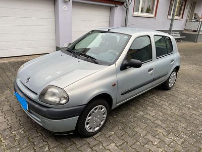 Renault Clio II