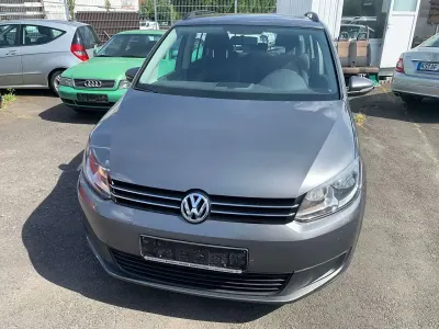 Gebraucht VW Touran Trendline 105 PS (77 kW) 2010 Pepper grey metallic Van / Kleinbus