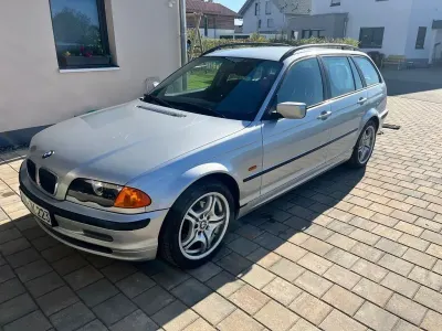 Gebraucht BMW 320 Sport Line 136 PS (100 kW) 2000 Silber Kombi